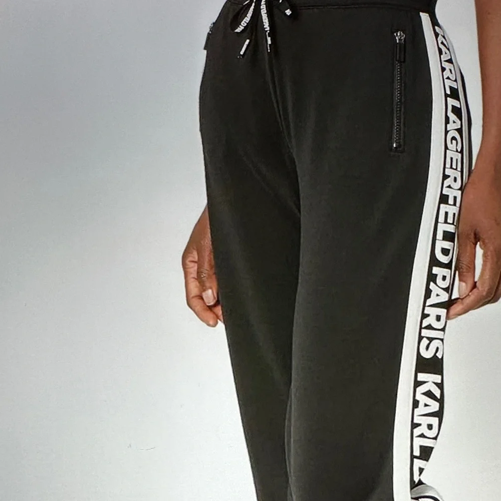 Like New! $110 Karl Lagerfeld Paris Black Joggers with White Stripes sz L - Picture 13 of 15